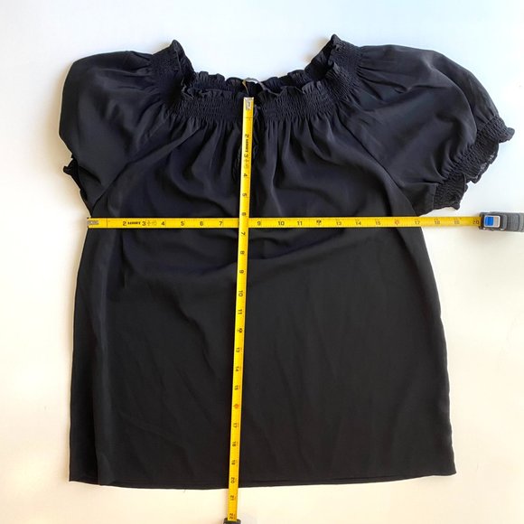 Outback Red by The Limited Black Puffy Sleeve Smocked Top Blouse Shirt - Picture 4 of 10